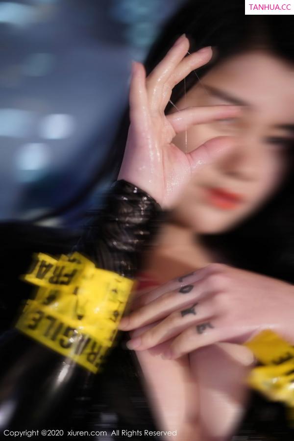 美七Mia  [XiuRen]高清写真图 2020.12.21 No.2918 美七Mia第20张图片
